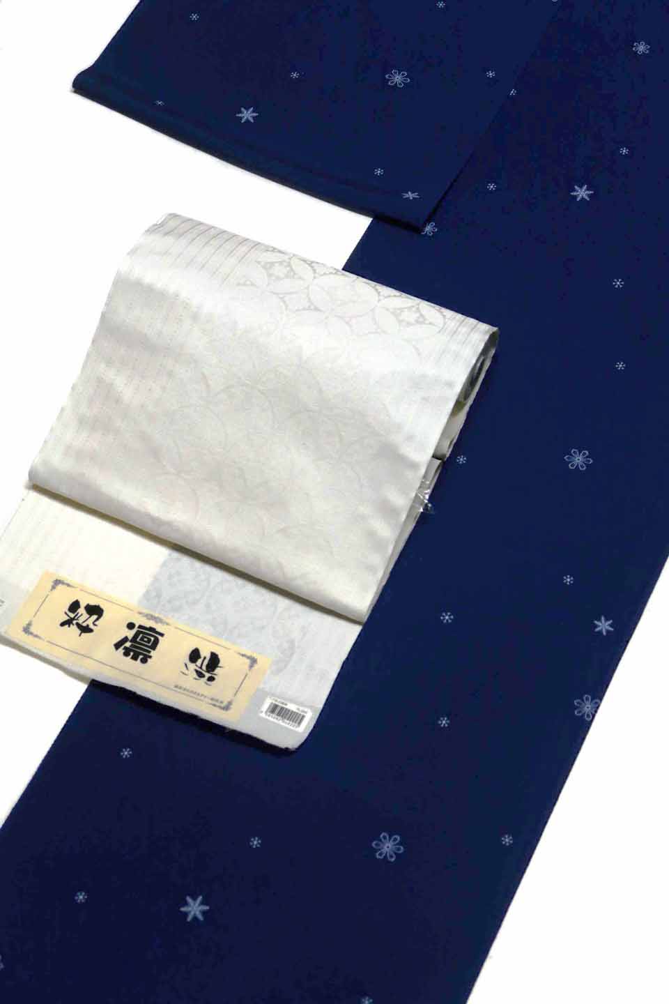 八寸名古屋帯（西陣織：淡白：七宝花菱間道）