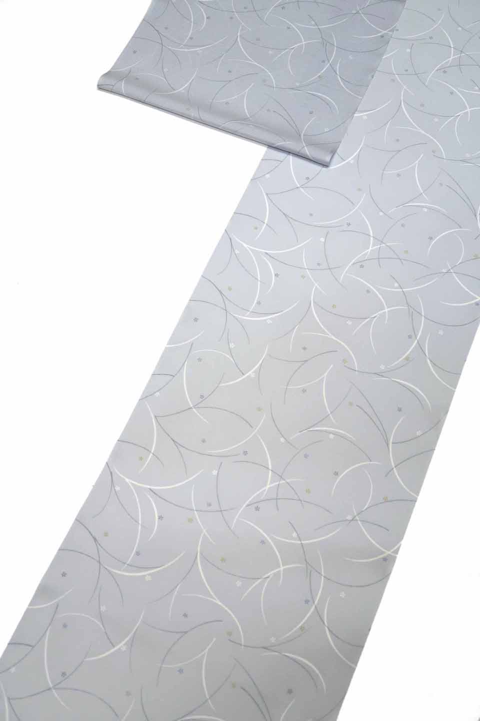 絽小紋（京友禅：銀鼠：舞草詰桜文）